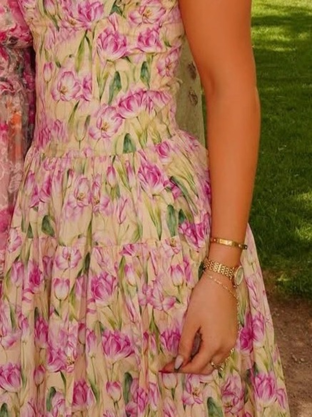 En Saison Arya Floral Midi Dress - Picture 9 of 9